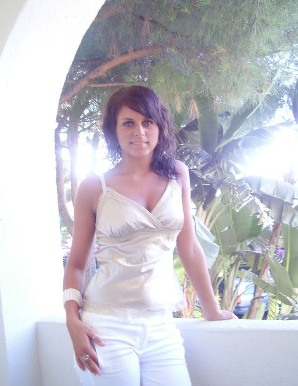 Куколка проститутка МСК у метро Площадь Ильича шлюхи выезд на дом